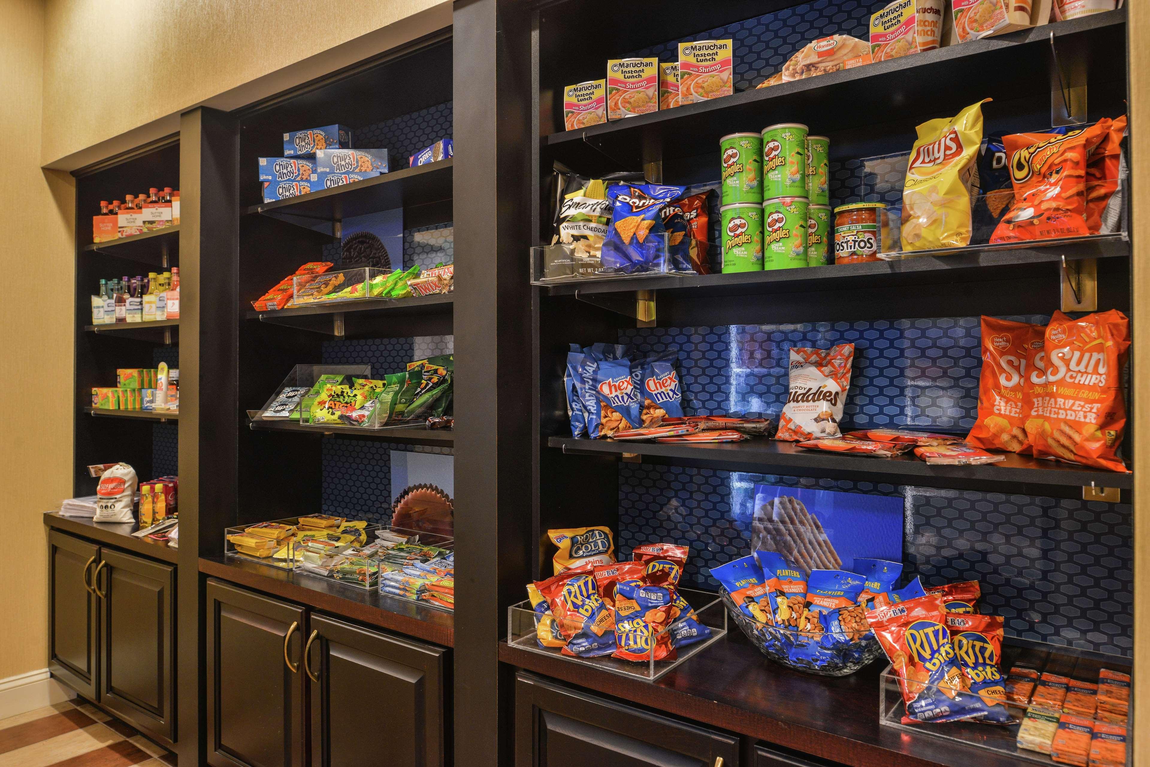 Hampton Inn Jackson-College Avenue Zewnętrze zdjęcie