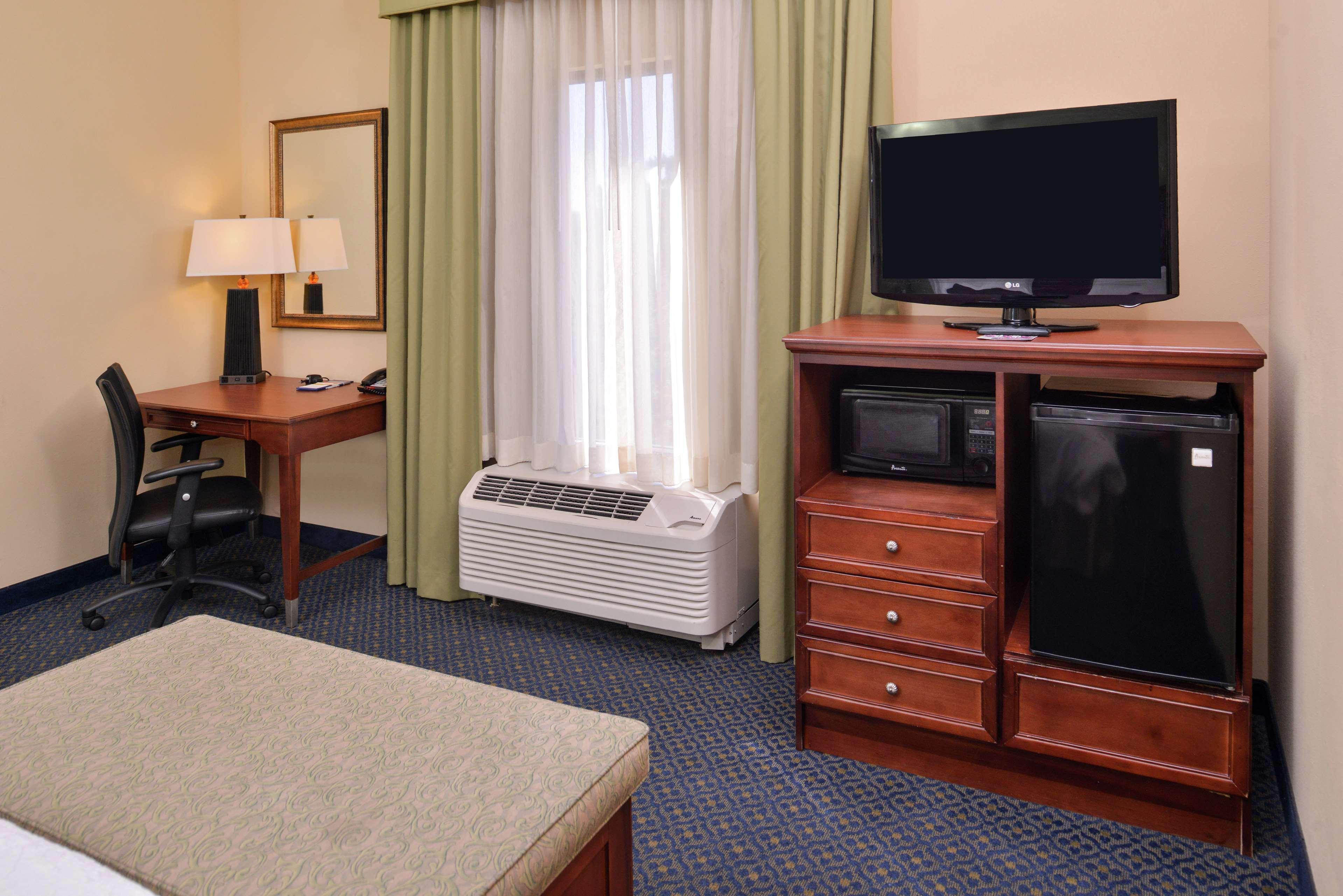 Hampton Inn Jackson-College Avenue Zewnętrze zdjęcie