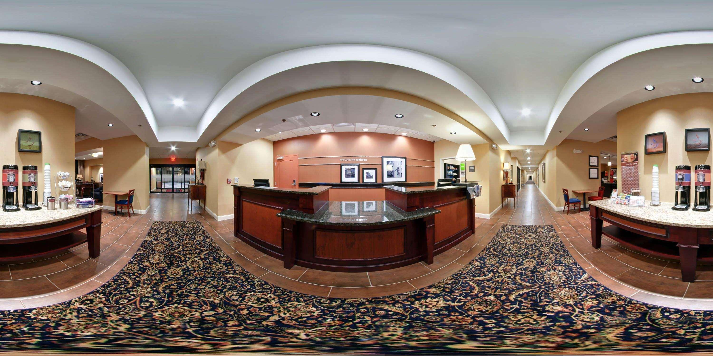 Hampton Inn Jackson-College Avenue Zewnętrze zdjęcie