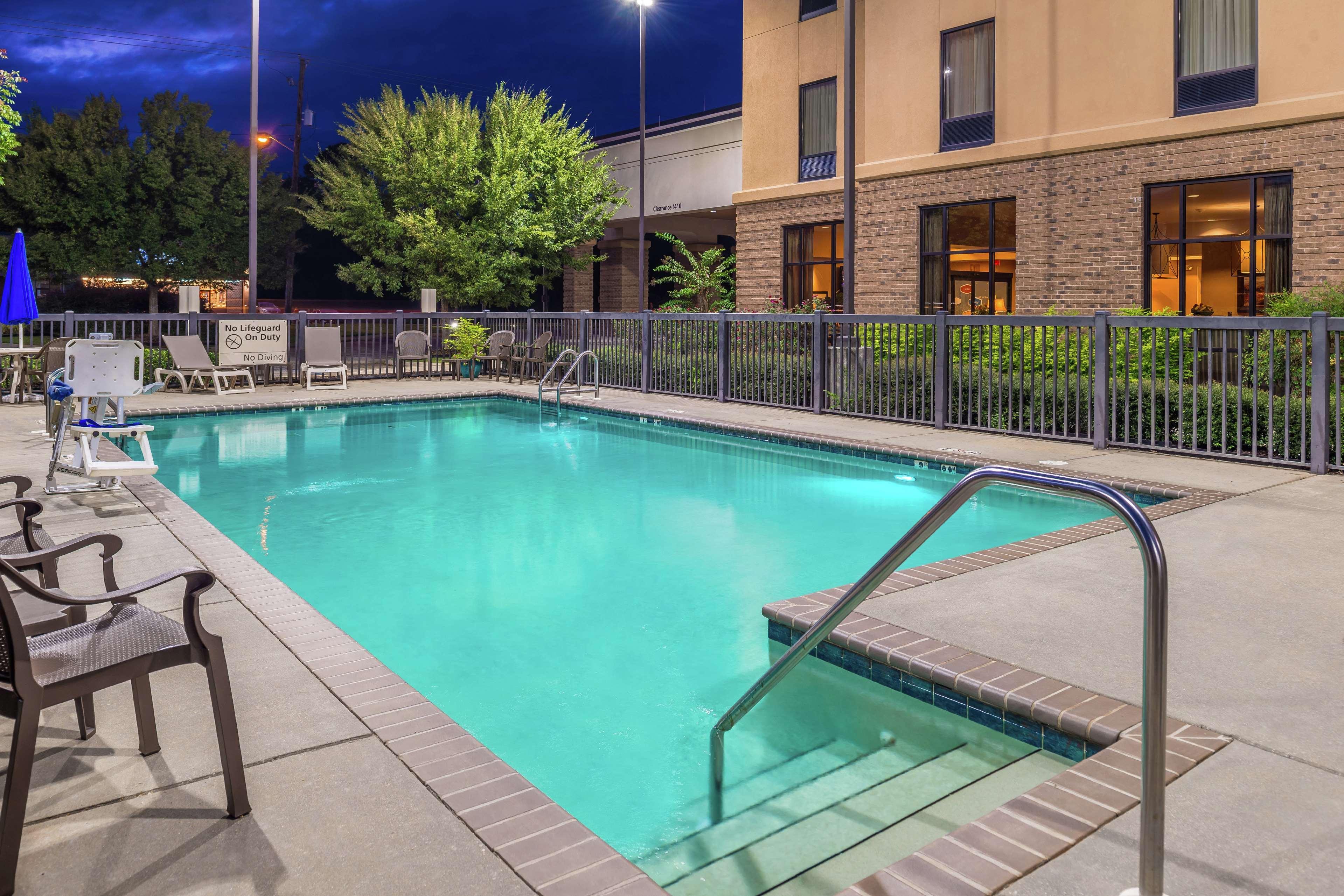 Hampton Inn Jackson-College Avenue Zewnętrze zdjęcie