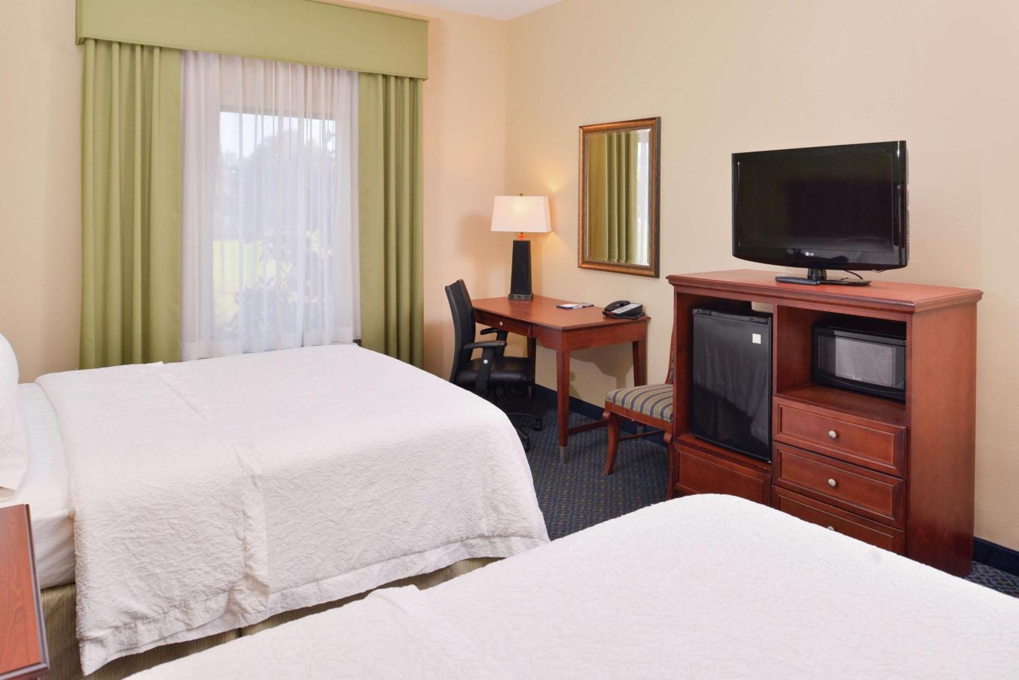 Hampton Inn Jackson-College Avenue Zewnętrze zdjęcie